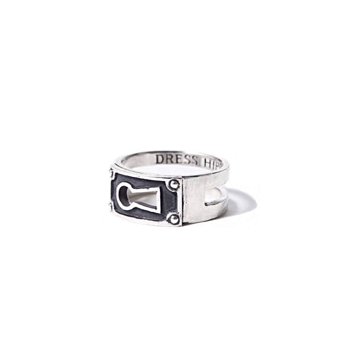 DRESS HIPPY/KEYHOLE RING